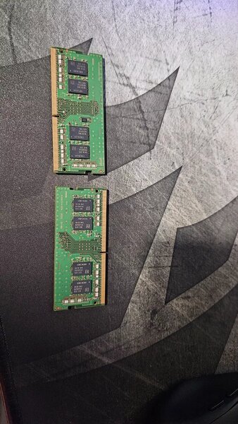 Kit 2 x Samsung 8GB DDR4-3200 SO-DIMM M471A1K43CB1-V 20 memorie RAM